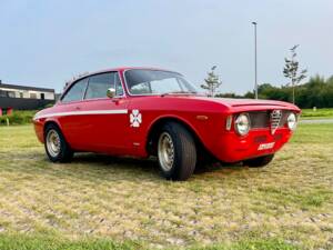 Bild 33/51 von Alfa Romeo Giulia GTA 1300 Junior (1968)