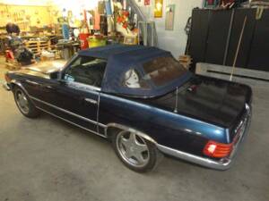 Image 2/50 of Mercedes-Benz 380 SL (1982)