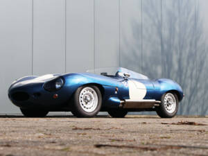 Image 36/60 of Jaguar D-Type (1967)