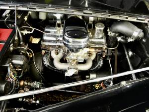 Image 21/50 of Triumph 2000 Roadster (1949)