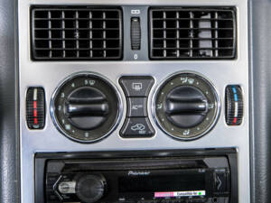 Image 24/50 of Mercedes-Benz SLK 200 Kompressor (2002)