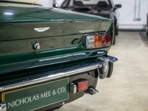 Image 17/45 of Aston Martin V8 Volante (1984)