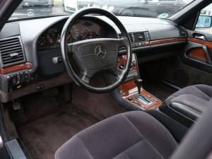 Image 8/14 of Mercedes-Benz 500 SE (1991)