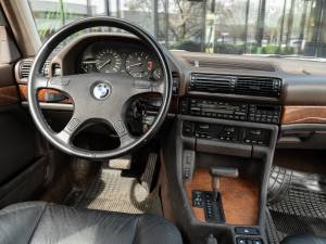 Imagen 25/34 de BMW 750iL (1989)