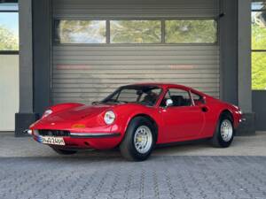 Image 5/35 of Ferrari Dino 246 GT (1968)