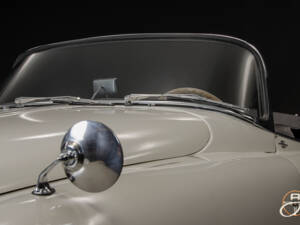 Image 19/25 of Jaguar XK 150 Special (1958)