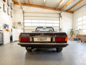 Image 4/14 of Mercedes-Benz 560 SL (1986)