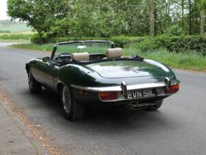Image 4/18 of Jaguar Type E V12 (1973)