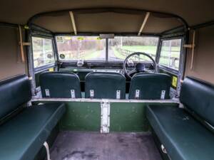 Image 21/27 of Land Rover 88 (1957)