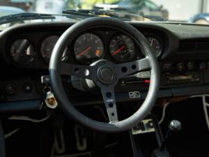 Image 7/35 of Porsche 911 SC 3.0 (1983)