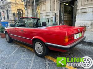 Image 4/10 de BMW 320i (1990)