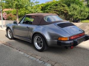 Image 26/104 of Porsche 911 Carrera 3.2 (1986)