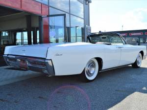 Image 7/50 of Lincoln Continental Convertible (1967)