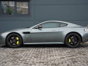 Bild 6/50 von Aston Martin V8 Vantage AMR (2018)