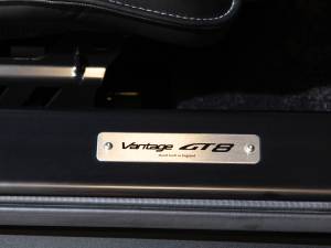 Image 35/41 of Aston Martin Vantage GT8 (2017)