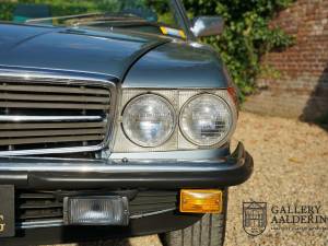 Image 7/50 of Mercedes-Benz 280 SL (1985)