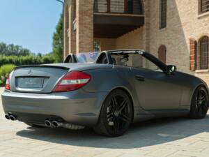 Image 7/50 de Mercedes-Benz SLK 55 AMG (2005)