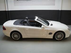 Immagine 33/46 di Mercedes-Benz SL 500 (2005)