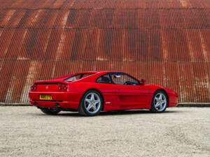 Image 10/35 de Ferrari F 355 GTS (1996)