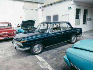 Image 6/112 of BMW 2000 (1970)