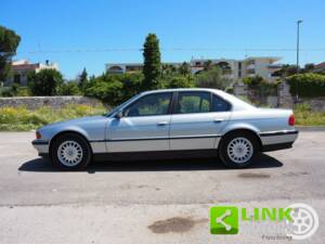 Image 9/10 de BMW 728i (1999)