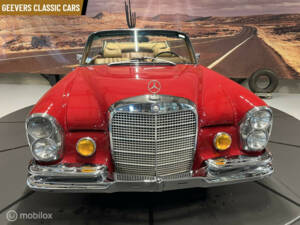 Image 8/40 of Mercedes-Benz 280 SE (1969)