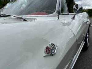 Image 21/52 of Chevrolet Corvette Sting Ray Convertible (1963)