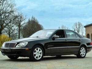 Immagine 1/7 di Mercedes-Benz S 500 4MATIC (2007)