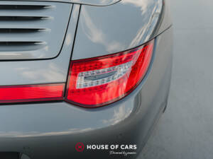 Image 21/43 of Porsche 911 Carrera 4 GTS (2012)