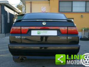 Immagine 6/10 di Alfa Romeo 155 Twin Spark 2.0 16V (1996)