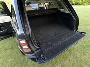 Bild 29/50 von Land Rover Range Rover Autobiography SDV8 (2017)