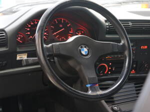 Image 9/26 de BMW 325e (1987)