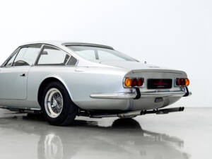 Image 21/67 of Ferrari 365 GT 2+2 (1969)