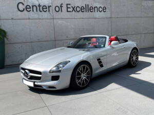Image 2/9 of Mercedes-Benz SLS AMG Roadster (2012)