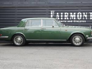 Image 17/43 de Rolls-Royce Silver Shadow I (1977)