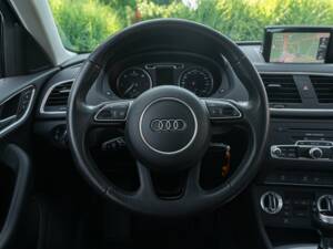 Bild 40/50 von Audi Q3 2.0 TDI quattro (2012)