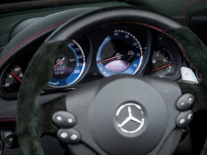 Image 21/34 of Mercedes-Benz SLR McLaren 722 S (2011)