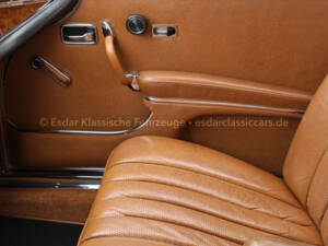 Image 11/35 of Mercedes-Benz 280 SE 3,5 (1970)