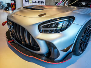 Image 13/52 of Mercedes-AMG GT Track Series (2021)