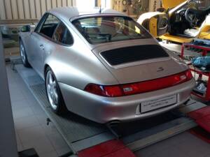 Image 6/13 of Porsche 911 Carrera 4S (1997)