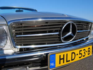 Image 43/87 of Mercedes-Benz 280 SL (1982)