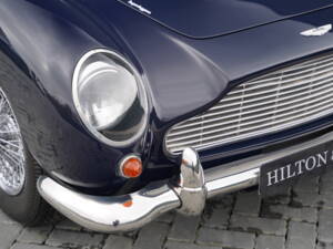 Image 22/50 of Aston Martin DB 5 (1965)