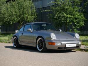 Immagine 31/31 di Porsche 911 Carrera 4 (1989)