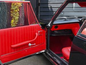 Image 31/33 of Jensen Interceptor MK I (1969)