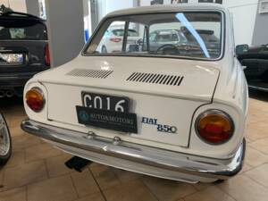 Imagen 9/13 de FIAT 850 Coupe (1965)