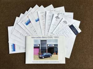Image 15/24 of Mercedes-Benz 500 E (1993)