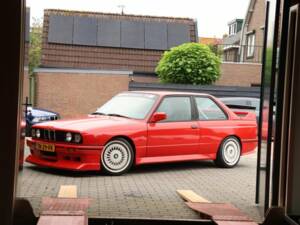 Image 5/6 of BMW M3 (1988)