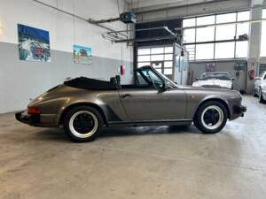 Image 4/71 de Porsche 911 SC 3.0 (1983)