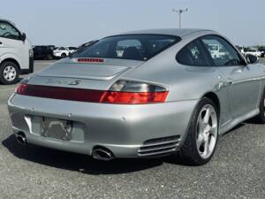 Image 6/39 of Porsche 911 Carrera 4S (2002)