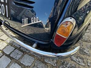 Image 13/40 of FIAT 600 (1956)